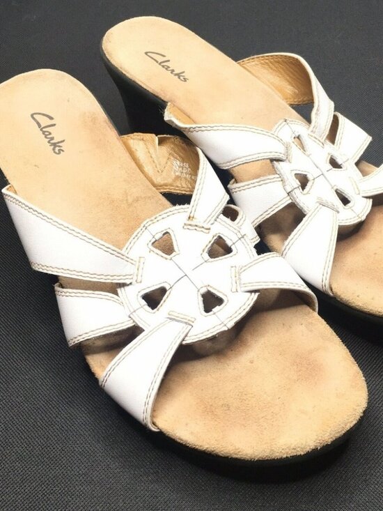 Clark's Shoes - Clark's Size 8 White leather slides/sandals